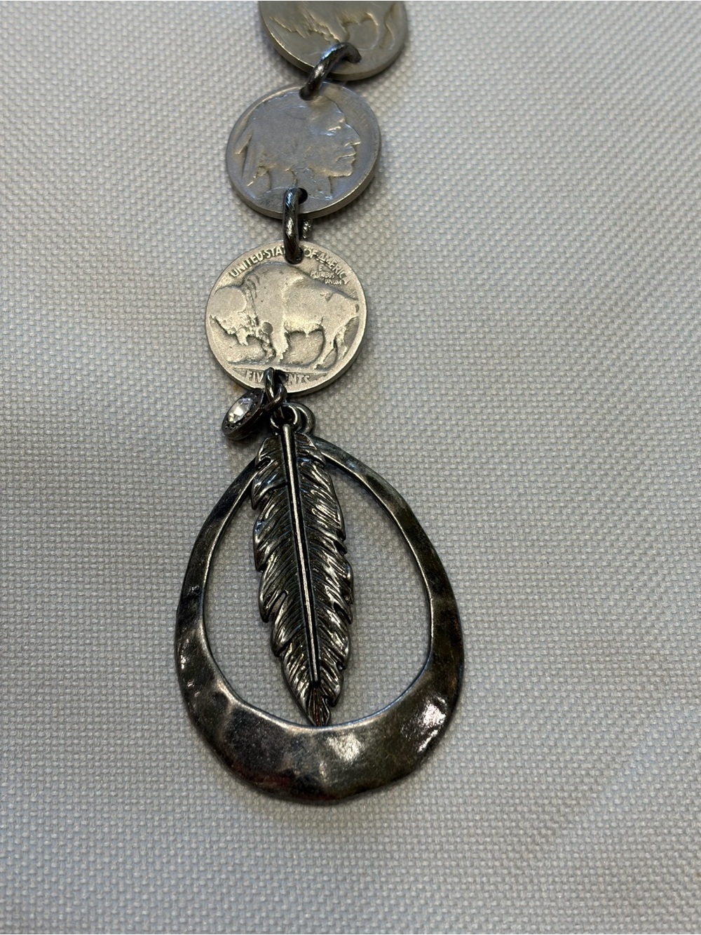 Elegant Silver-Tone Buffalo Coin and Feather Y-Necklace - Picture 4 of 6